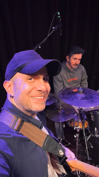 Furya live at Cinetol, Amsterdam: Onur E., guitar (electric/acoustic); Özgür D., drums/percussion